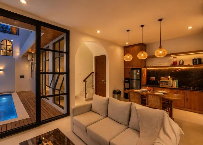 - 4br Coastal Luxury In Pecatu *