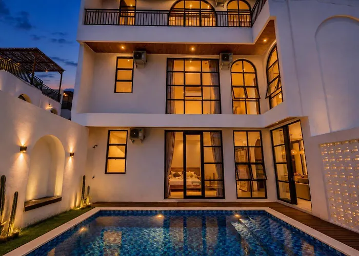 - 4br Coastal Luxury In Pecatu *